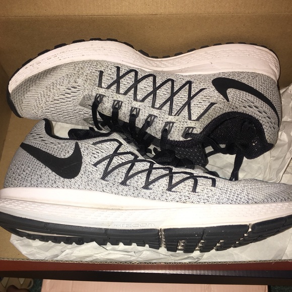 Nike Shoes - Nike Air Zoom Pegasus 32